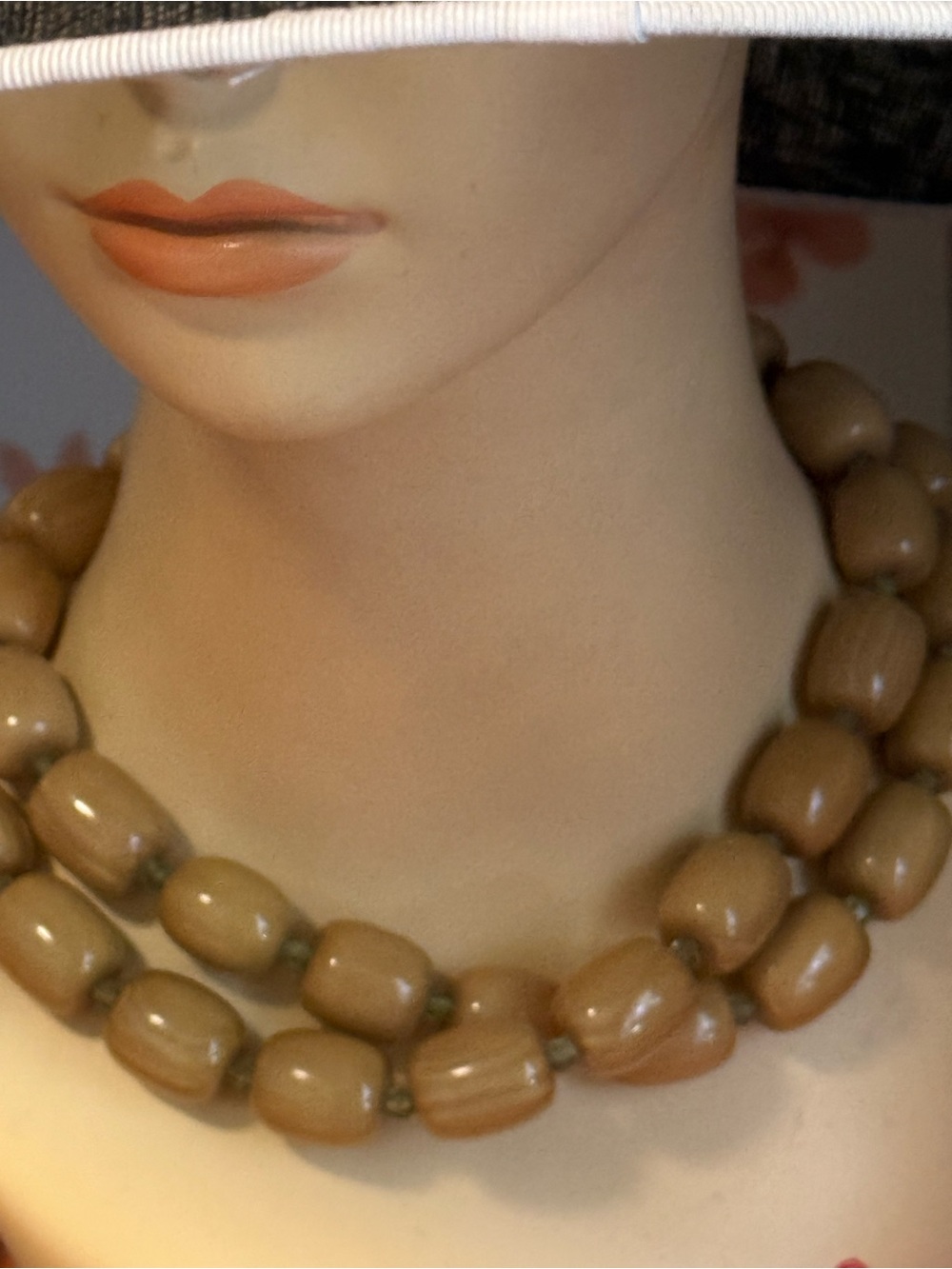 Plain Brown Beaded Women's Necklace 35 inch Vtg